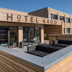 Hotel 6400